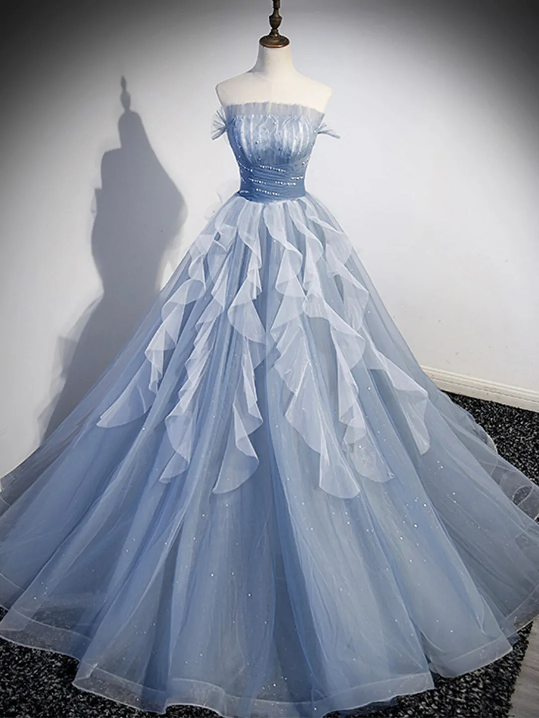Blue Strapless Tulle Long Prom Dress Chic A-Line Formal Dress with Long Sleeves