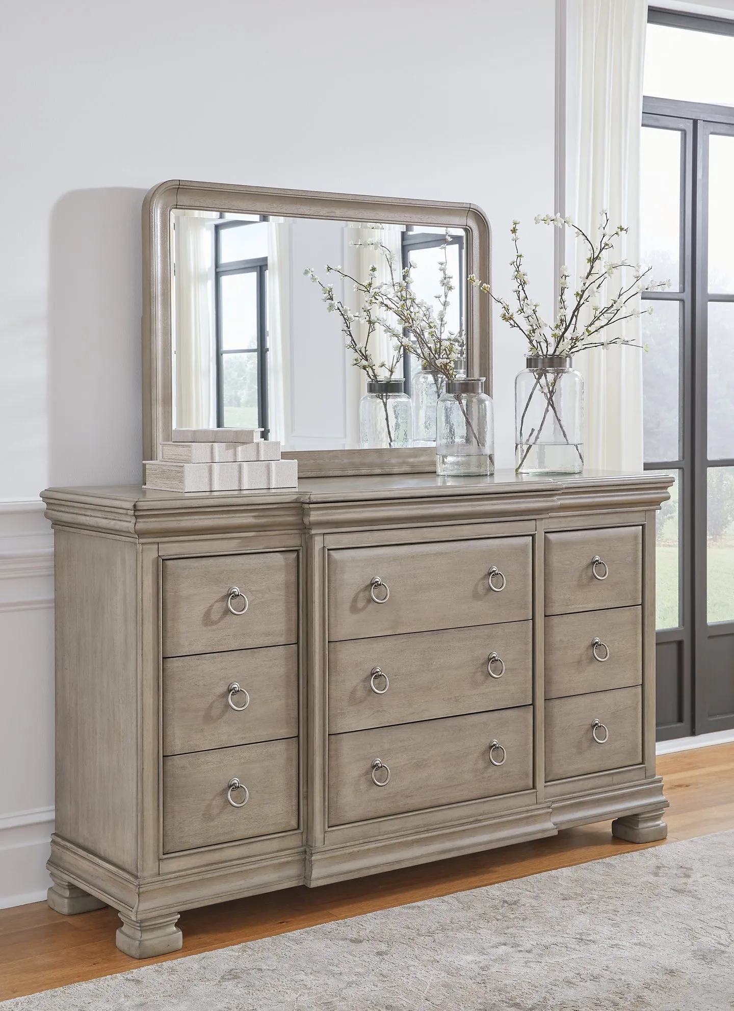 Lexorne King Sleigh Bed with Mirrored Dresser and 2 Nightstands