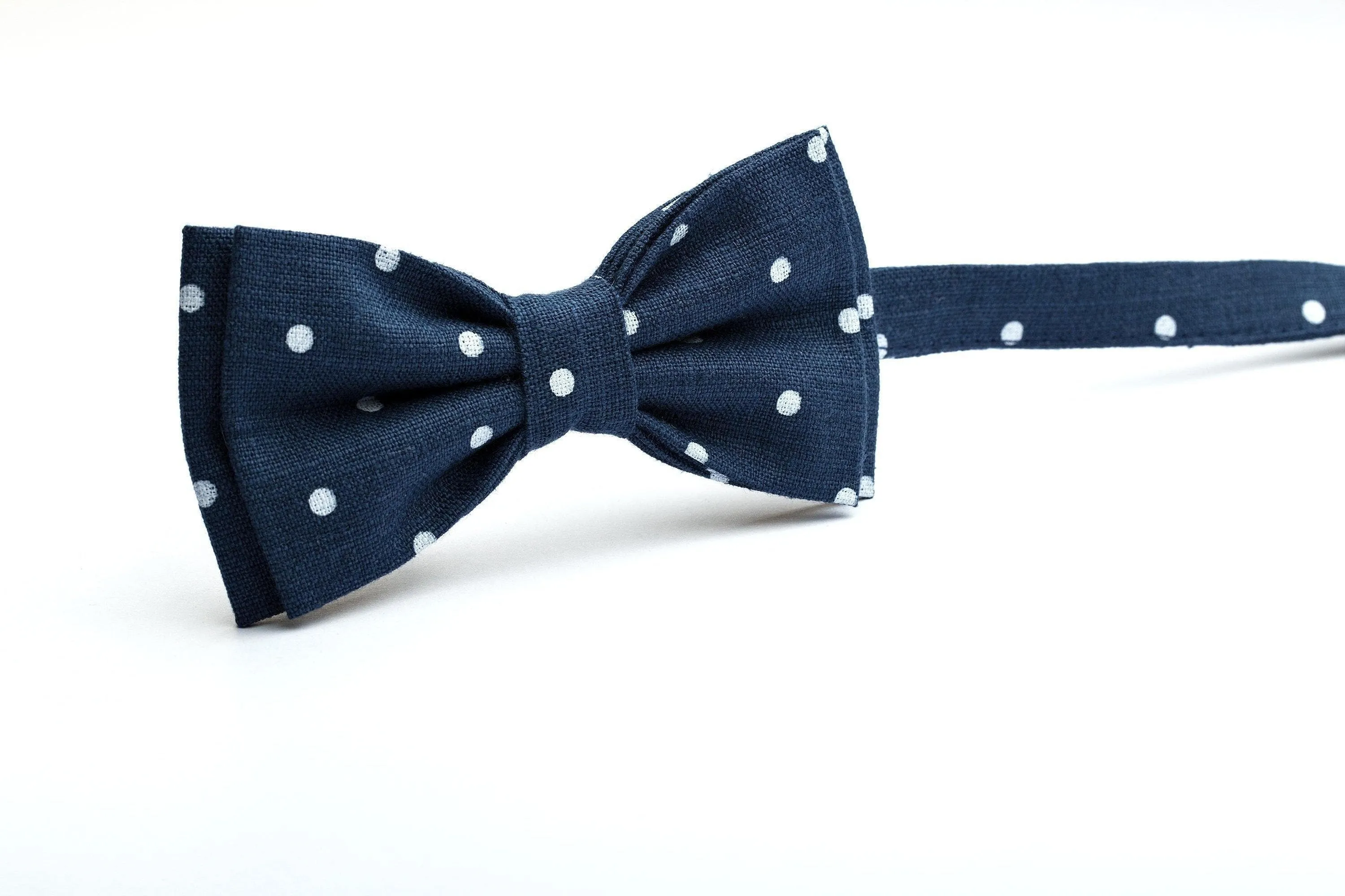 Stylish Dark Blue Polka Dot Pre-Tied Bow Tie for Weddings and Events