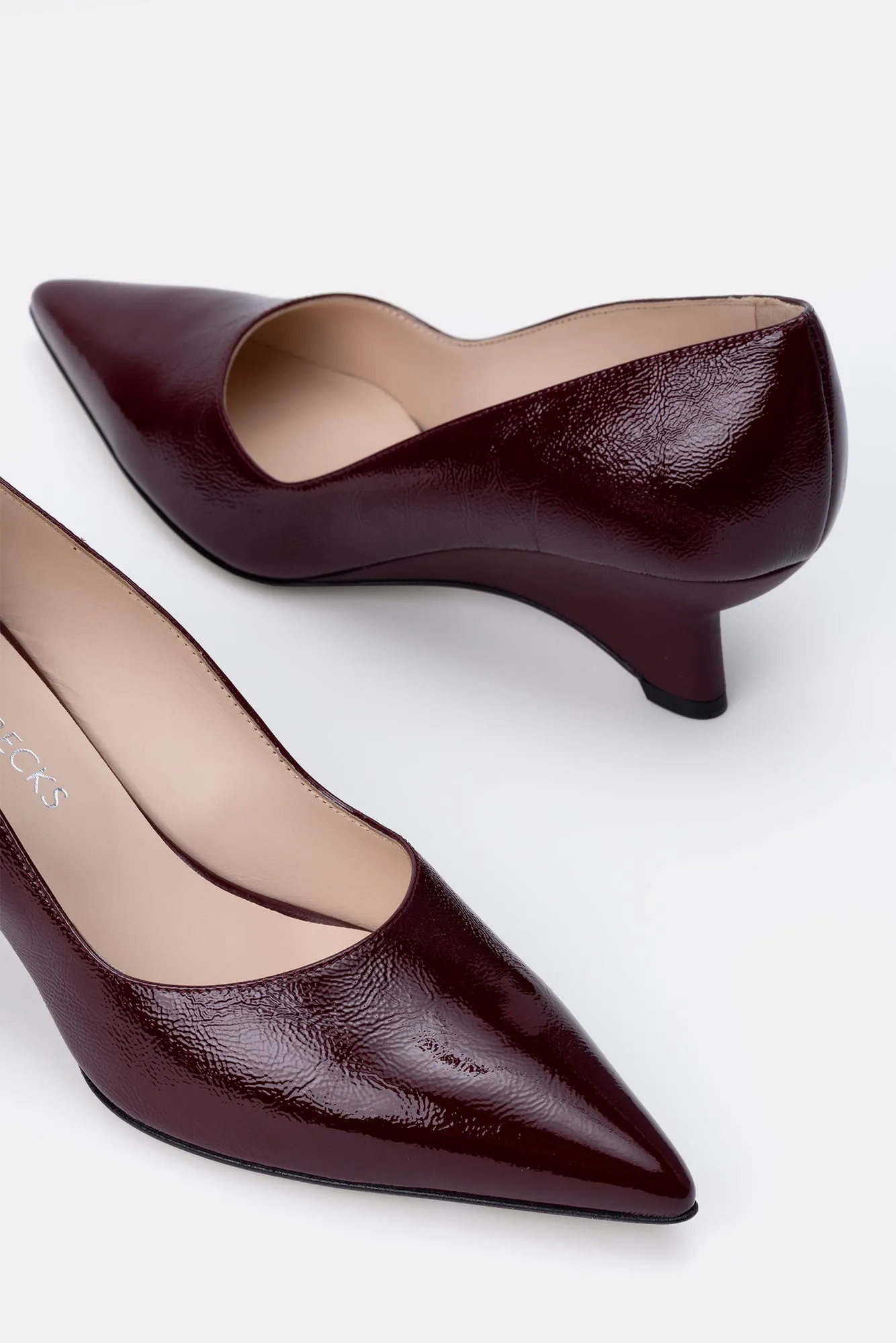The Giana Burgundy